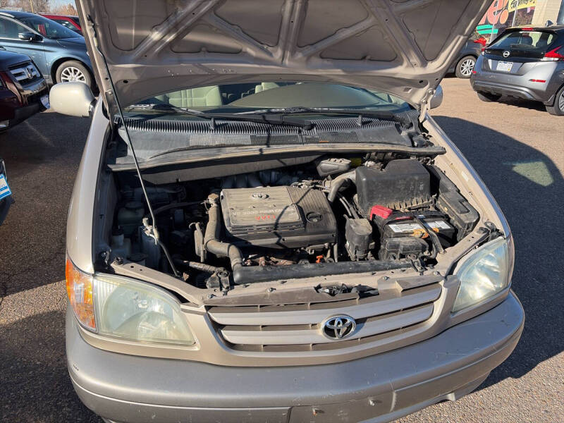 2002 Toyota Sienna LE
