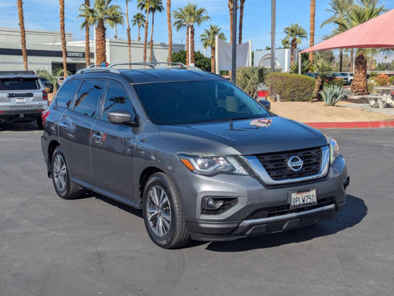 2020 Nissan Pathfinder SV