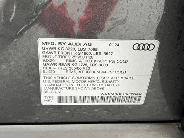 2024 Audi Q8 Sportback e-tron quattro Premium Plus S line