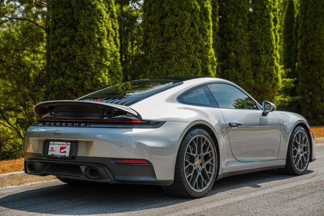 2025 Porsche 911 Carrera