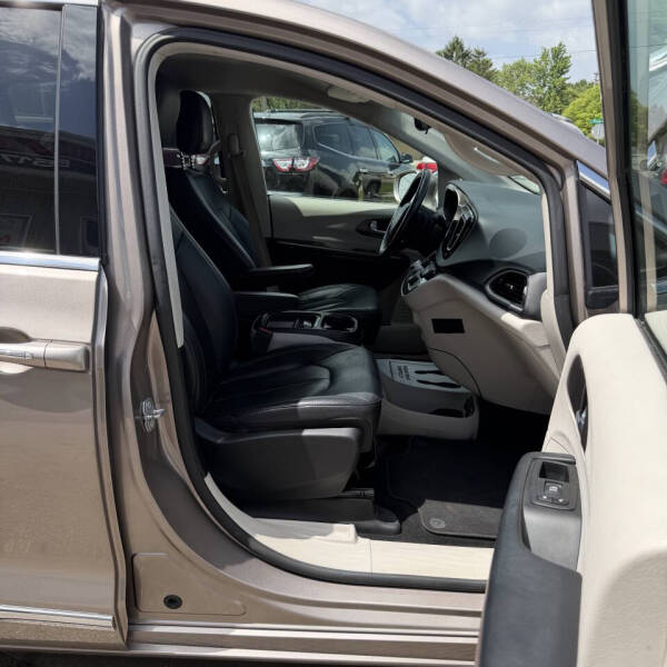 2018 Chrysler Pacifica Touring L