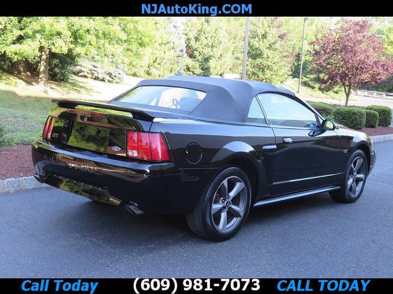 2003 Ford Mustang GT Deluxe