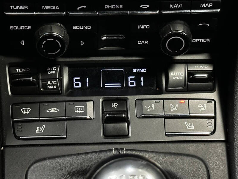 2016 Porsche Cayman GT4