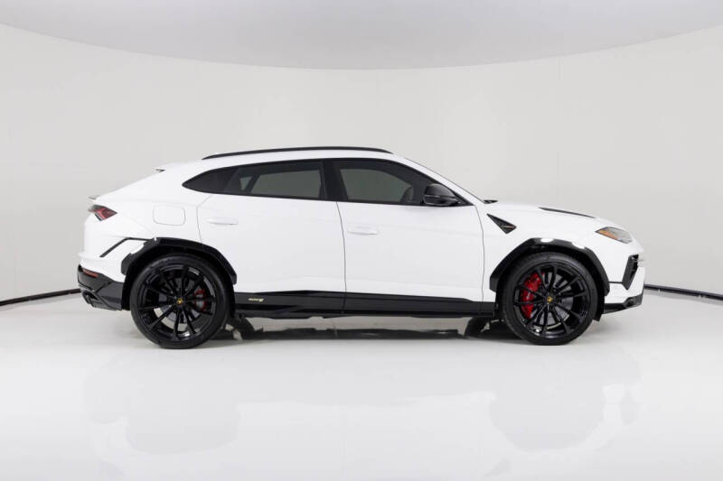 2024 Lamborghini Urus S