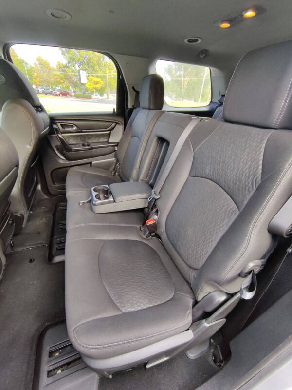 2016 GMC Acadia SLE-1
