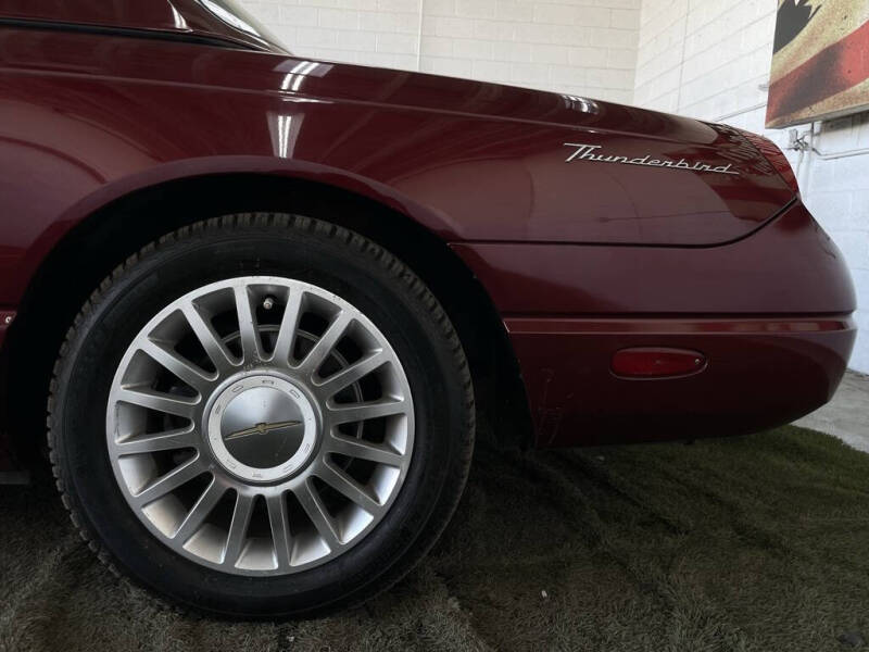 2004 Ford Thunderbird Deluxe