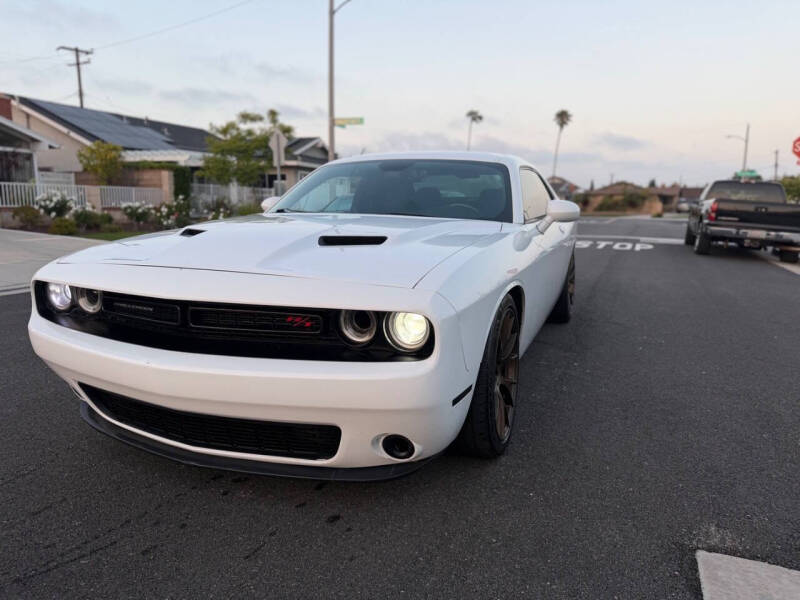 2015 Dodge Challenger R/T Shaker