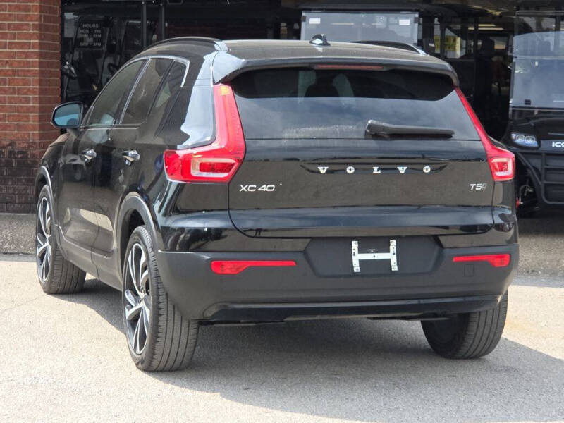 2021 Volvo XC40 T5 R-Design