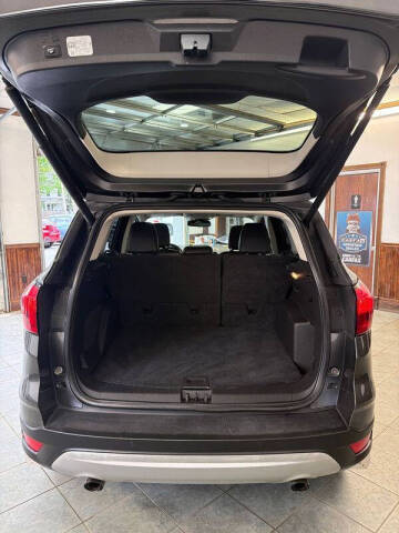 2019 Ford Escape Titanium
