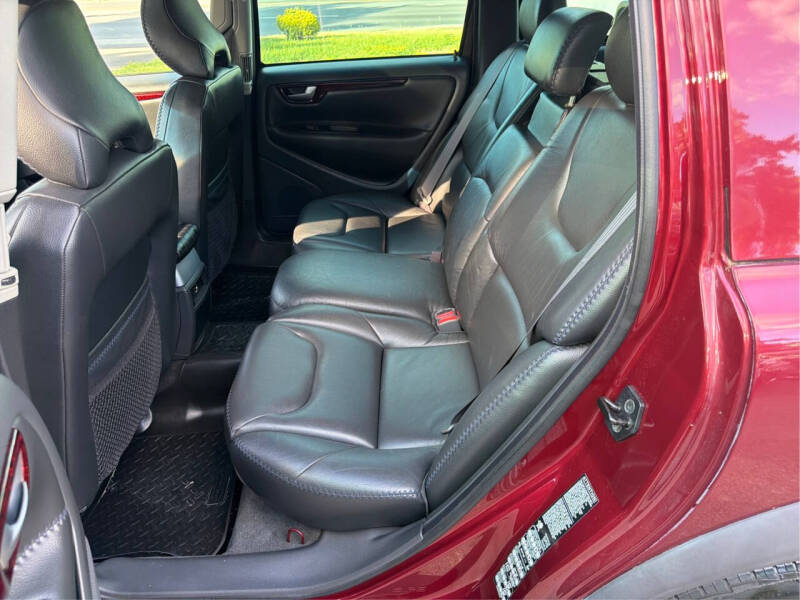 2004 Volvo XC70