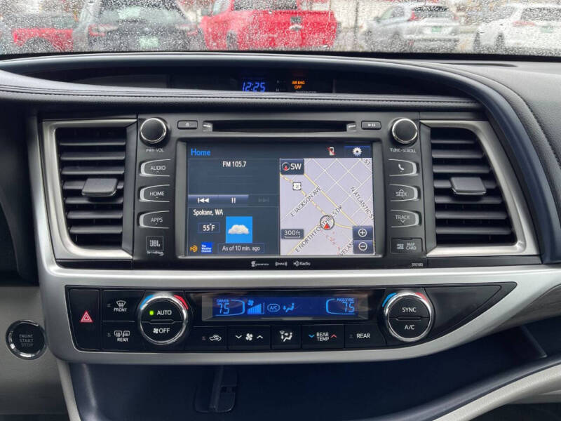 2017 Toyota Highlander Limited Platinum