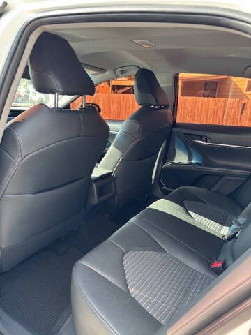 2018 Toyota Camry SE