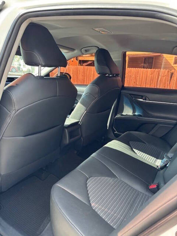 2018 Toyota Camry SE