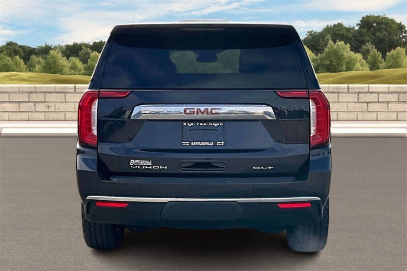 2023 GMC Yukon SLT