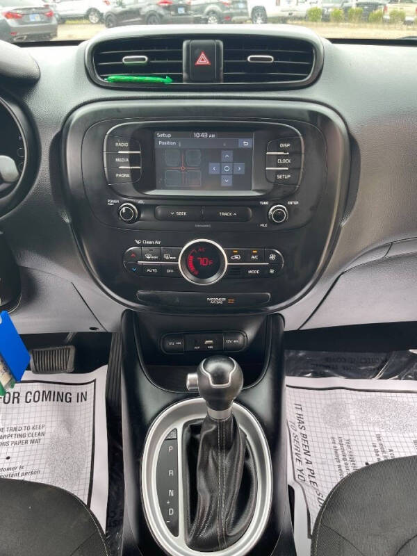 2017 Kia Soul +