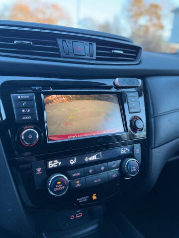 2018 Nissan Rogue SV