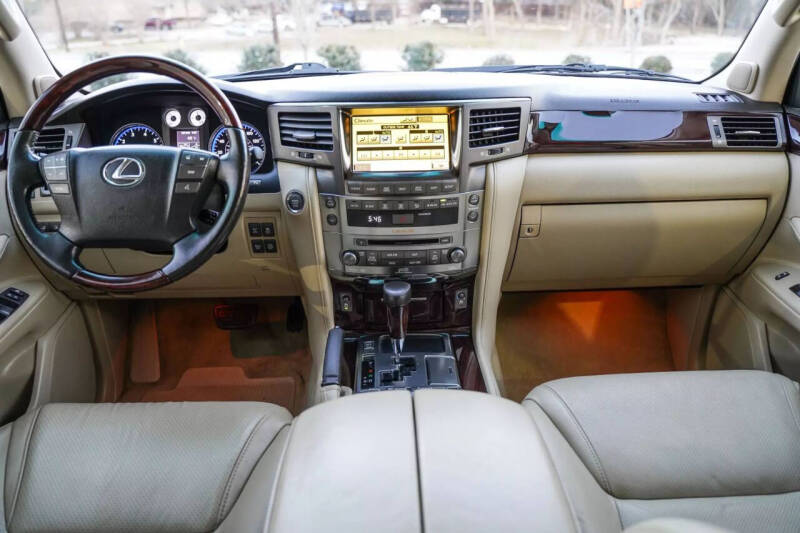 2011 Lexus LX 570