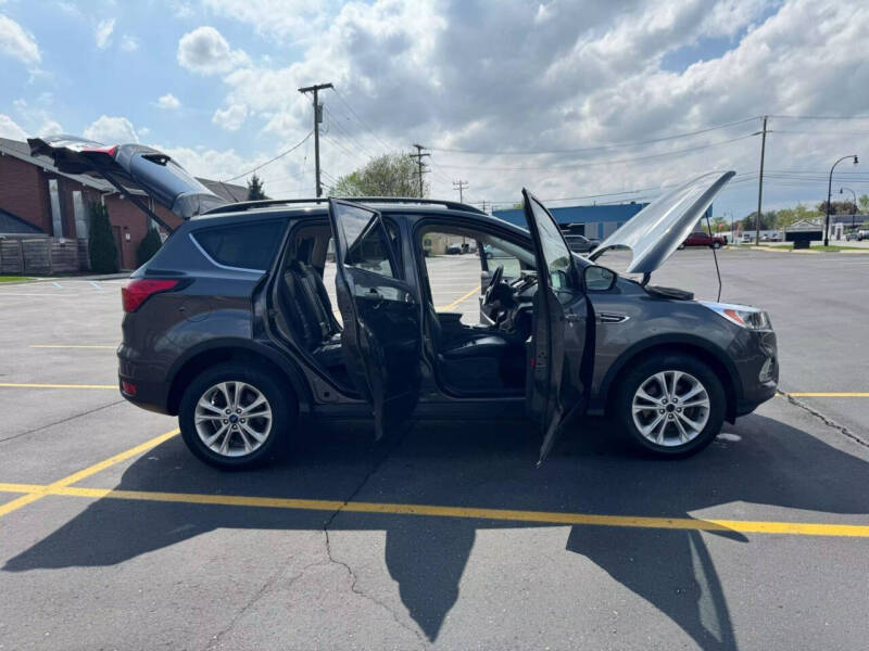 2019 Ford Escape SEL