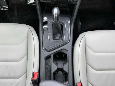 2018 Volkswagen Tiguan 2.0T SEL Premium