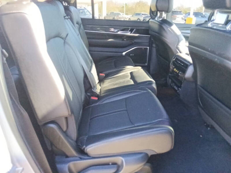 2022 Jeep Wagoneer Series II