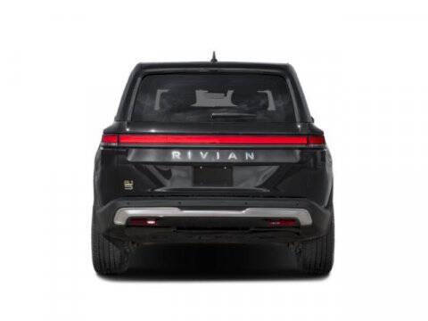 2024 Rivian R1S Adventure
