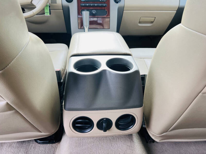 2005 Ford F-150 Lariat