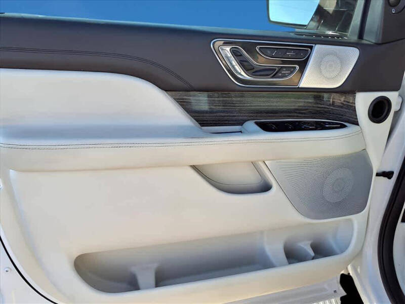 2018 Lincoln Navigator Black Label