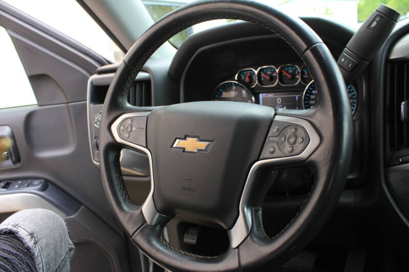 2016 Chevrolet Silverado 1500 LT photo 21