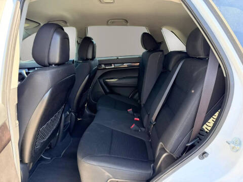 2014 Kia Sorento LX