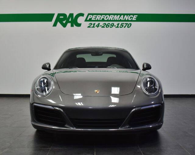 2018 Porsche 911 Carrera