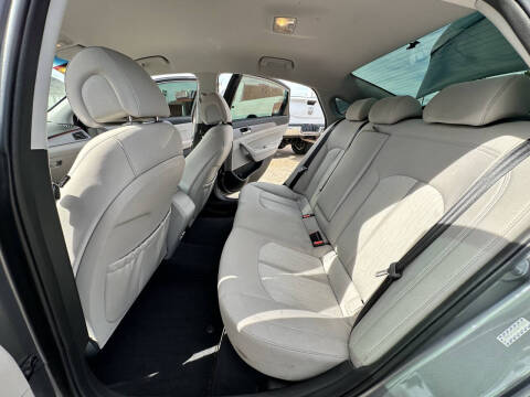 2017 Hyundai Sonata Hybrid SE