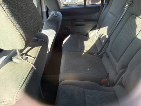 2007 Jeep Commander Sport