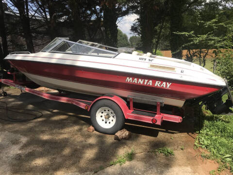 1993 MANTA RAY SKI BOAT