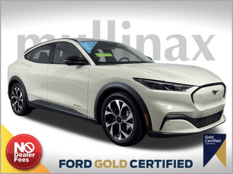 2025 Ford Mustang Mach-E Select