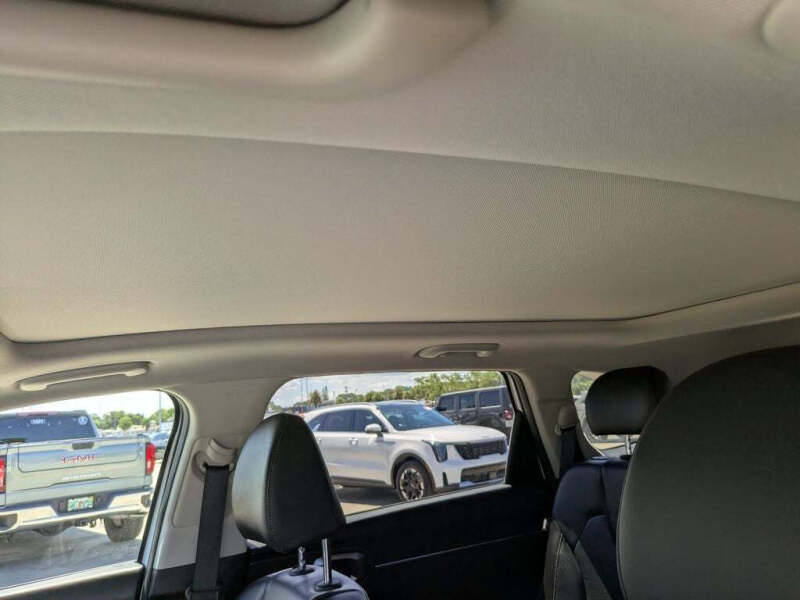 2024 Kia Sorento EX