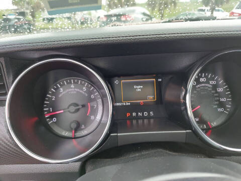 2017 Ford Mustang V6