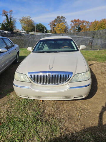 2003 Lincoln Town Car Cartier