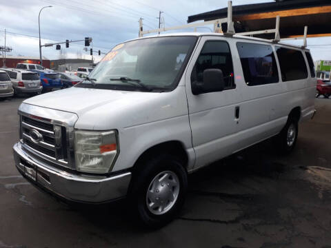 2009 Ford E-Series E-350 SD XLT