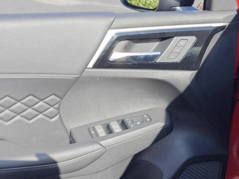 2025 Mitsubishi Outlander PHEV SEL Black Edition