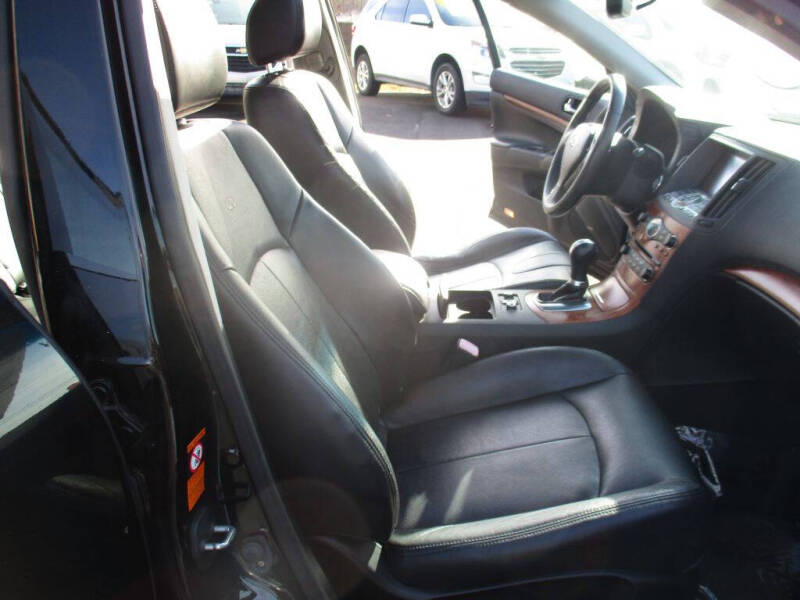 2009 Infiniti G37 Sedan x