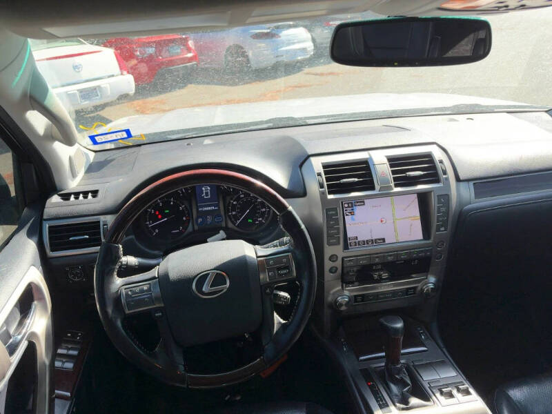 2017 Lexus GX 460