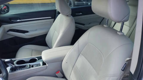 2020 Nissan Altima 2.5 Platinum