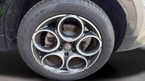 2024 Alfa Romeo Tonale Hybrid Ti