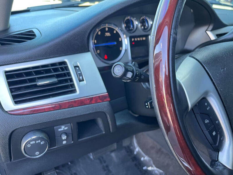 2011 Cadillac Escalade Premium