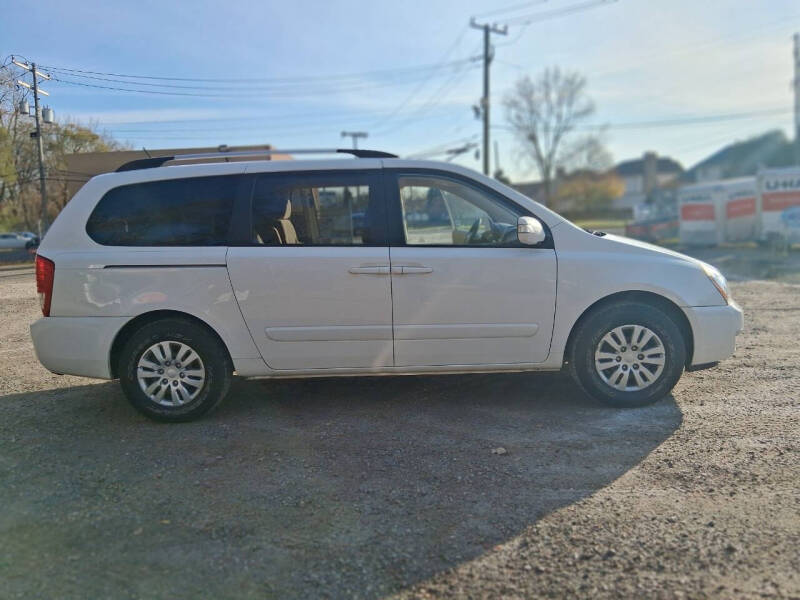 2014 Kia Sedona LX