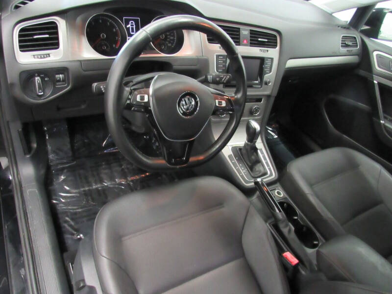2015 Volkswagen Golf TSI S