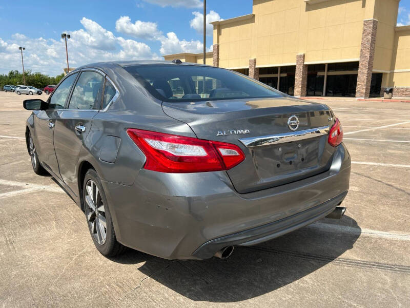 2017 Nissan Altima S photo 15