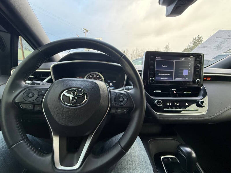 2022 Toyota Corolla Hatchback SE