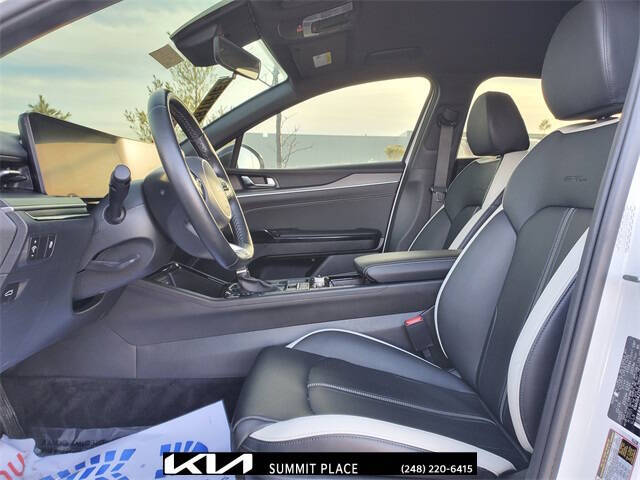 2025 Kia K5