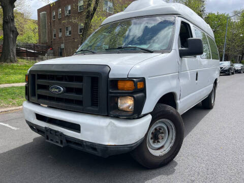 2011 Ford E-Series E-150